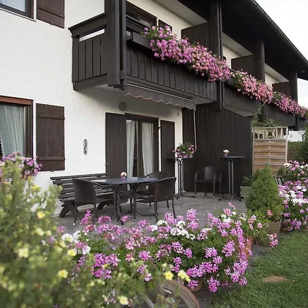 Gastehaus Guest house *